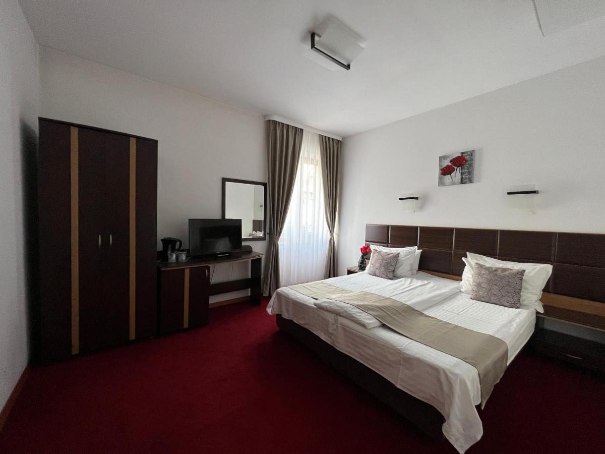 Hotel Belvedere فاترا دورني المظهر الخارجي الصورة